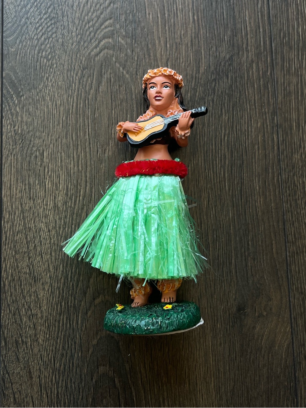 NWOT Hula Dancer Dashboard Dancer